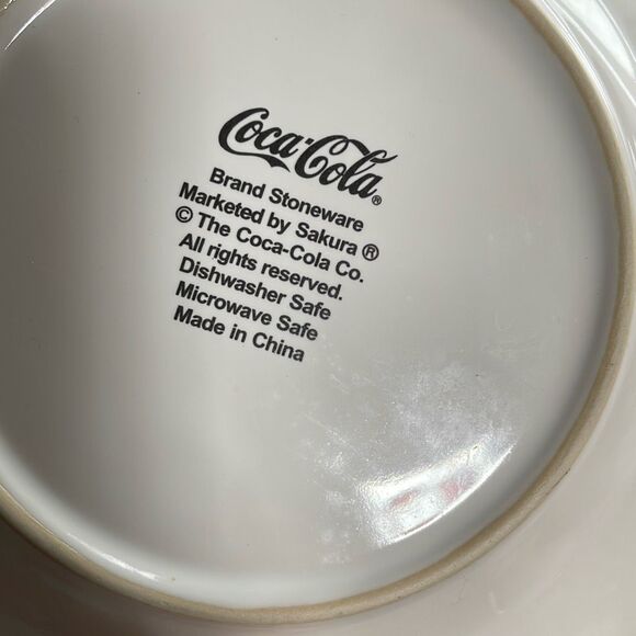 Lot of 3 Coca-Cola Santa plates in original box. - Picture 4 of 8